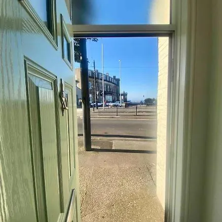 Fleetwood Beach Sea View House Fleetwood Lancashire Exterior photo